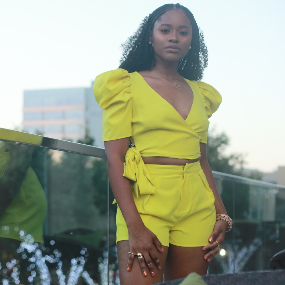 PUFF SLEEVE TIE TOP & TAILORED SHORT SET